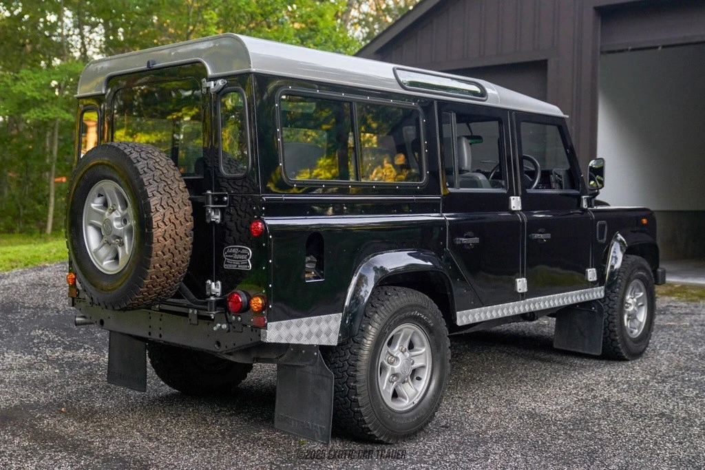 1997 Land Rover Defender - Image 8 of 12