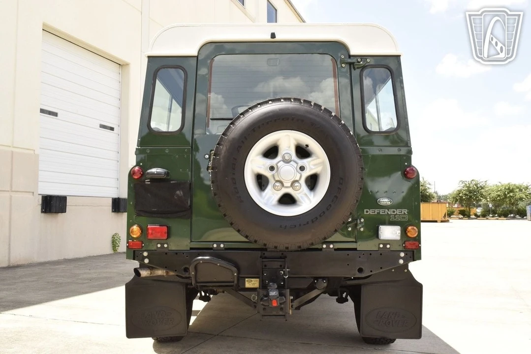 1997 Land Rover Defender 110 - Image 13 of 21