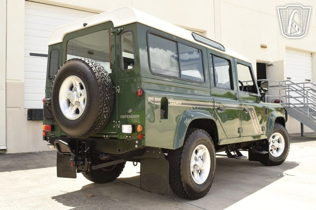 1997 Land Rover Defender 110 - Image 16 of 21