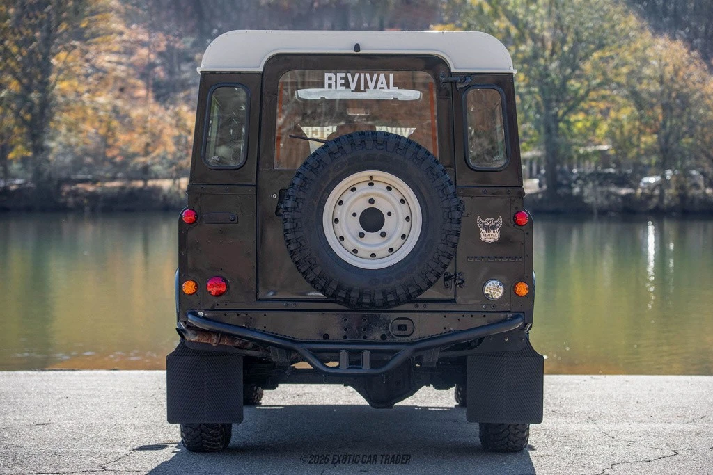 1997 Land Rover Defender 110 - Image 7 of 12