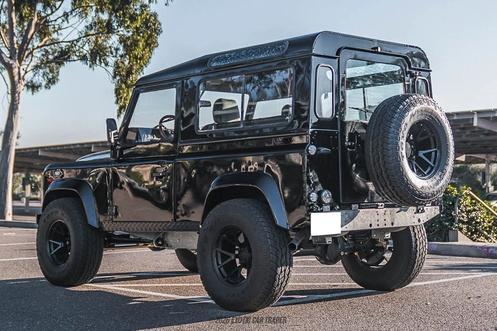 1997 Land Rover Defender 90 - Image 6 of 12