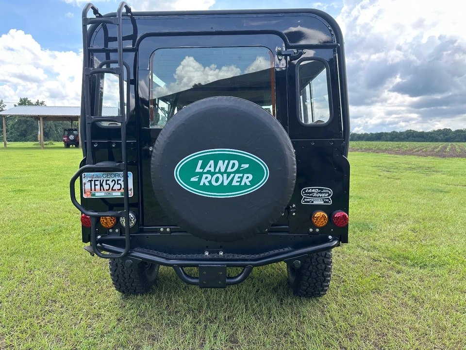 1997 Land Rover Defender - Image 9 of 21