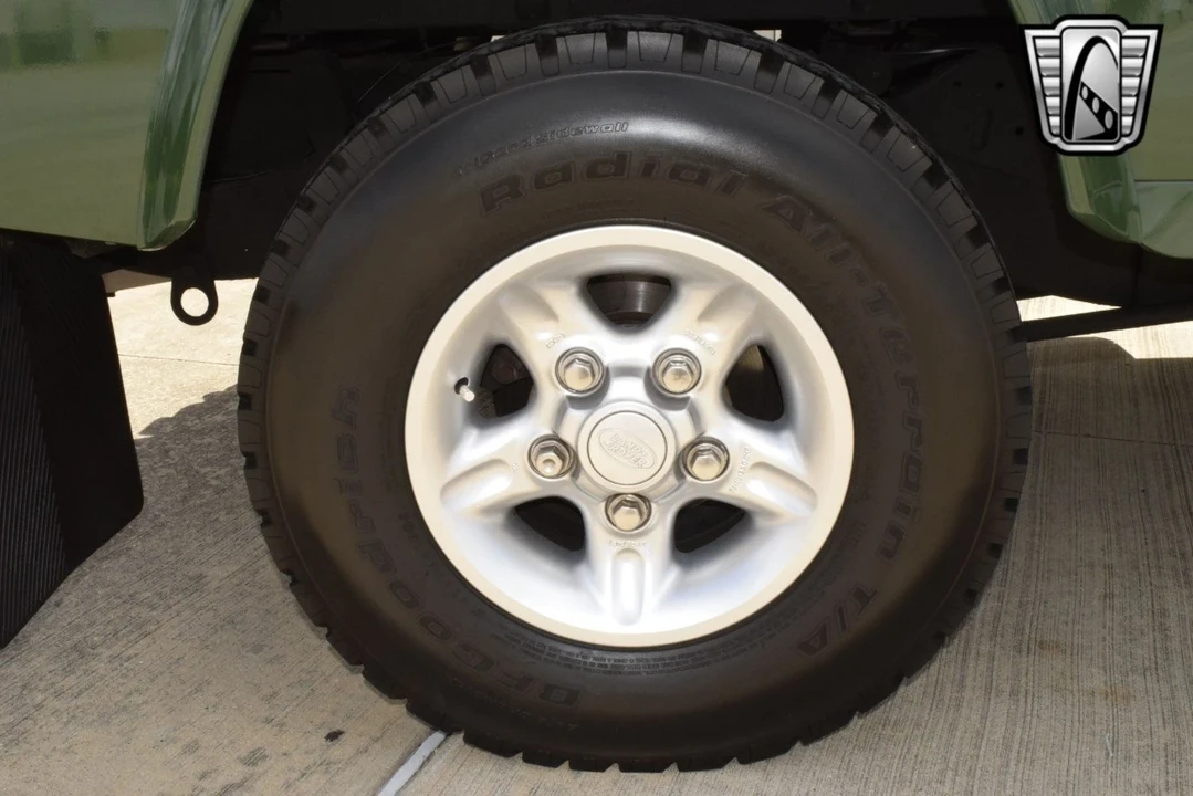 1997 Land Rover Defender - Image 11 of 12