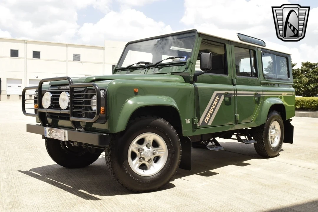 1997 Land Rover Defender - Image 9 of 12