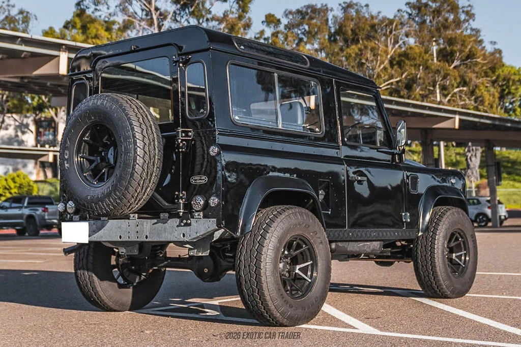 1997 Land Rover Defender 90 - Image 8 of 12