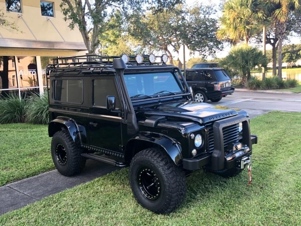 1997 Land Rover Defender 90 - Image 8 of 21
