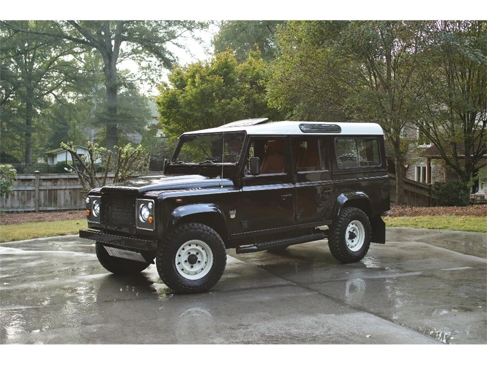 1997 Land Rover Defender 110 - Image 7 of 24