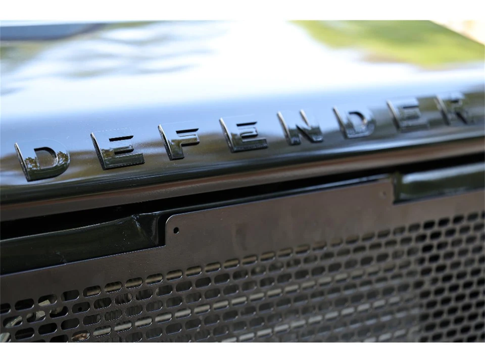 1997 Land Rover Defender 110 - Image 17 of 24