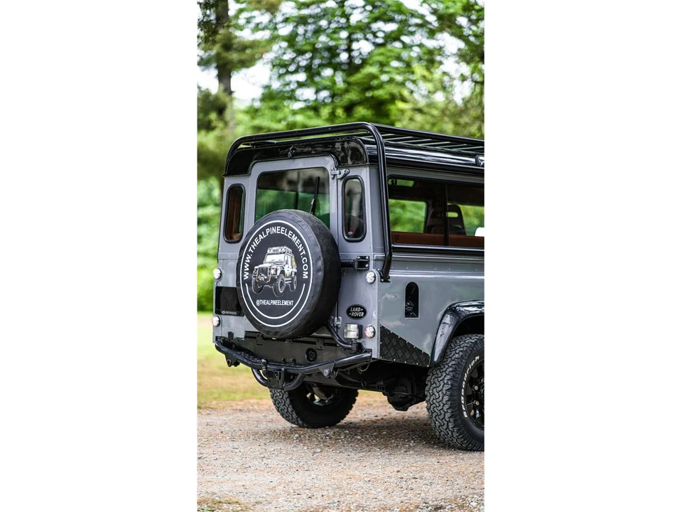 1997 Land Rover Defender 110 - Image 6 of 21