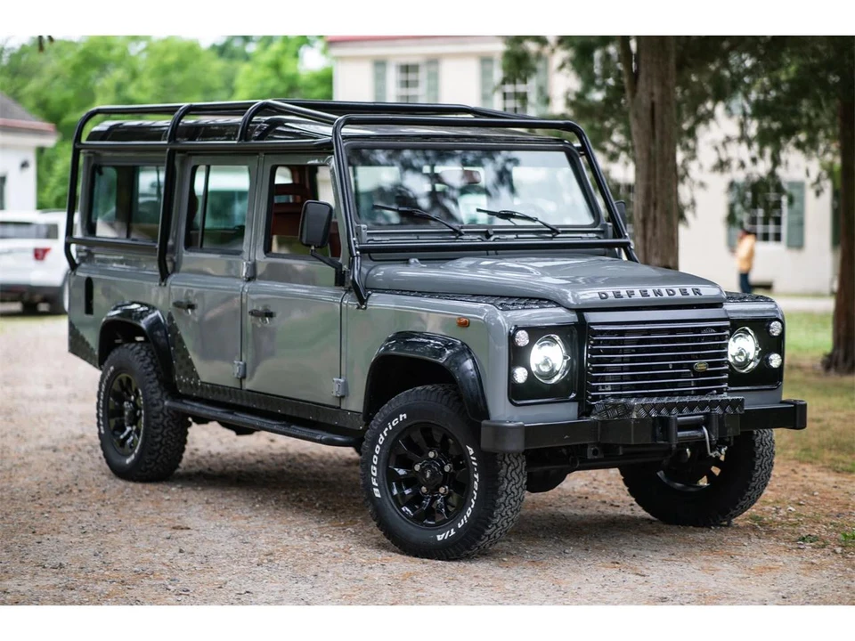1997 Land Rover Defender 110 - Image 10 of 21