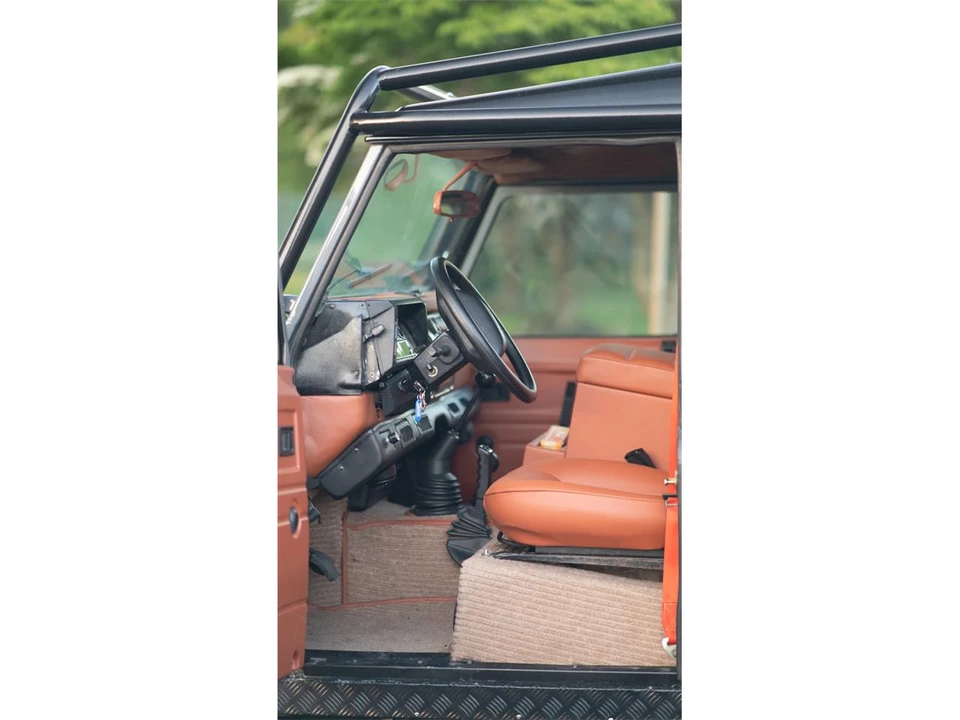 1997 Land Rover Defender 110 - Image 11 of 21