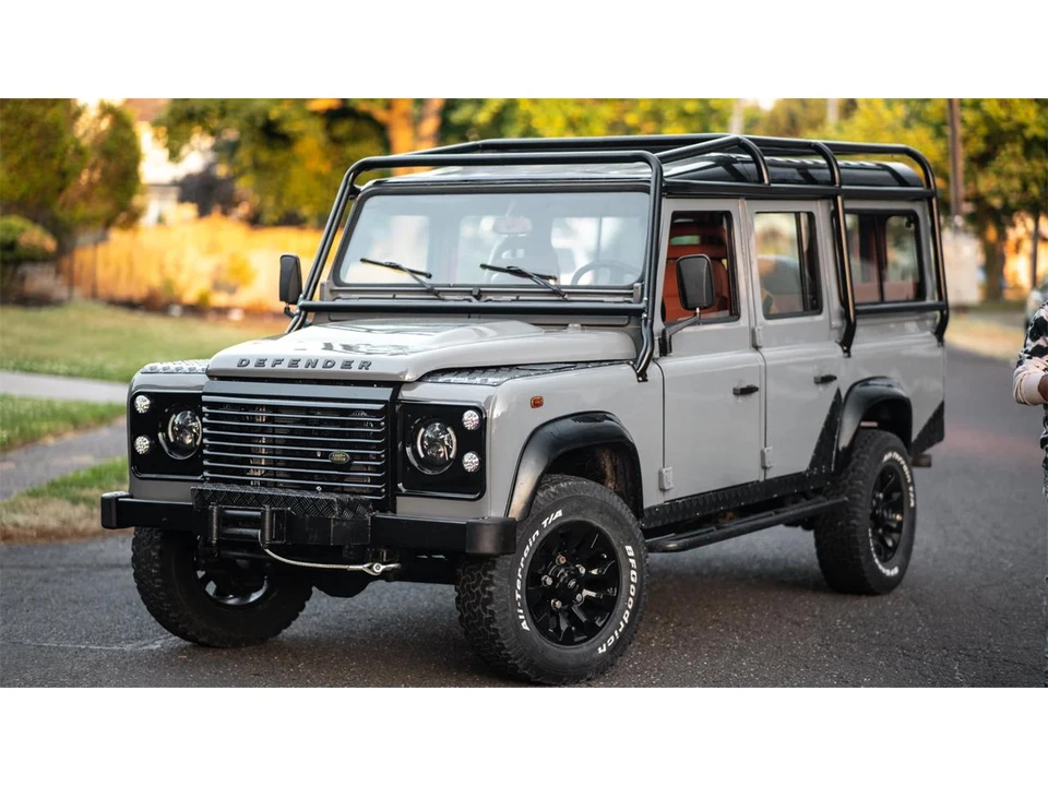 1997 Land Rover Defender 110 - Image 17 of 21