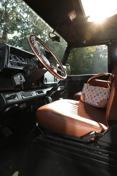 1997 Land Rover Defender 110 - Image 28 of 31