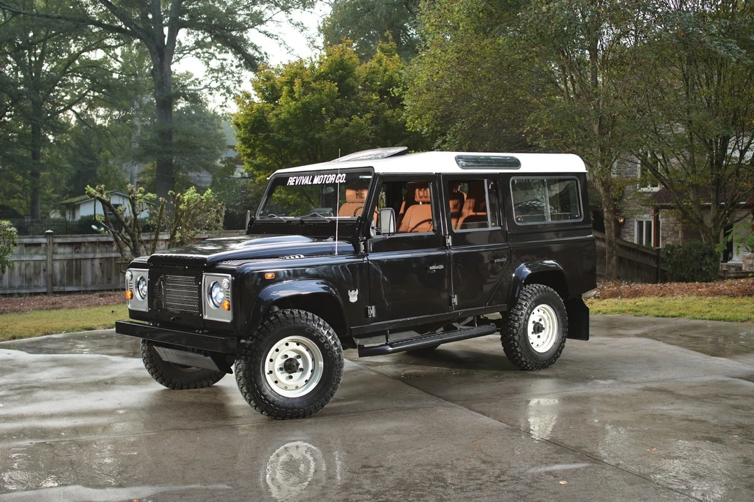 1997 Land Rover Defender 110 - Image 9 of 31