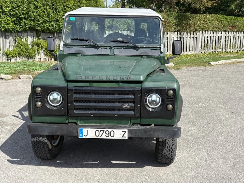 1997 Land Rover Defender 110 - Image 3 of 18
