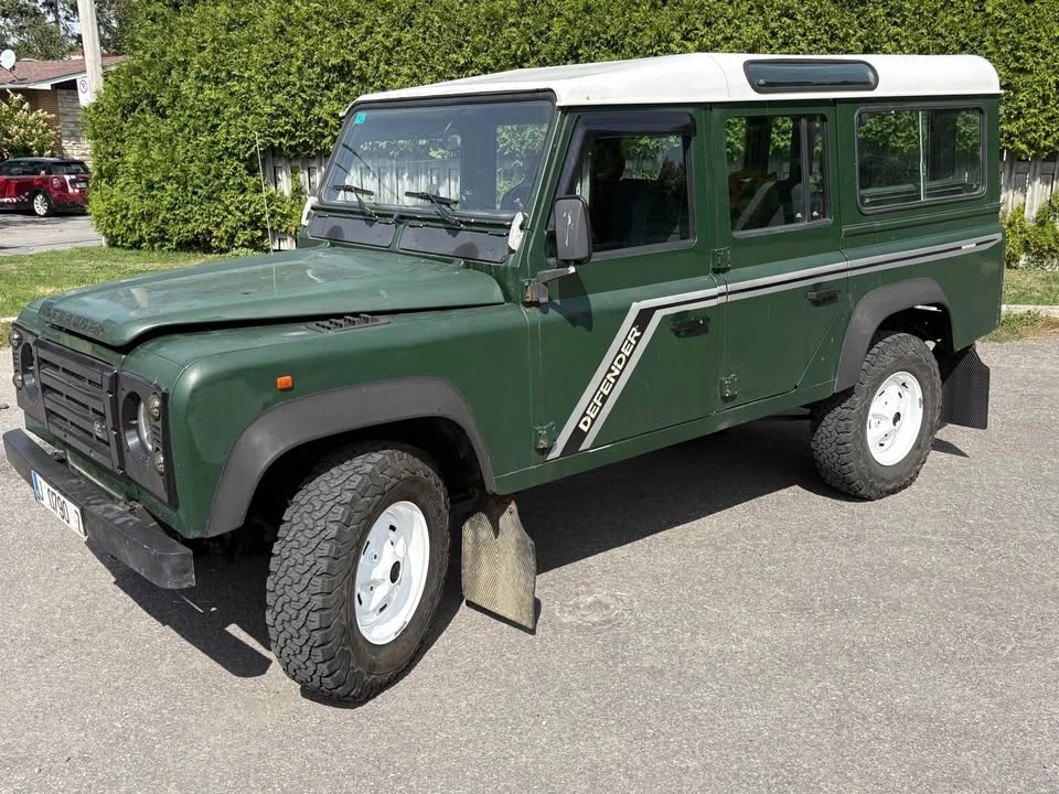 1997 Land Rover Defender 110 - Image 6 of 18