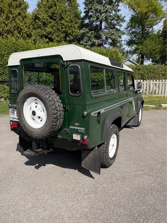 1997 Land Rover Defender 110 - Image 5 of 18