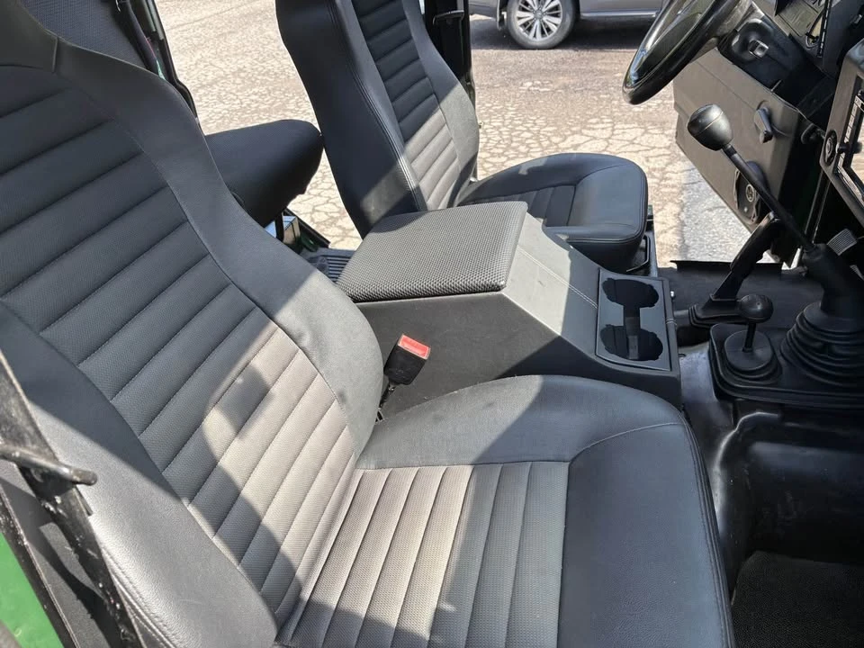 1997 Land Rover Defender 110 - Image 15 of 18
