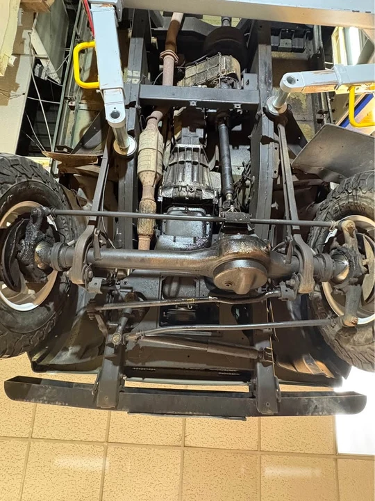 1997 Land Rover Defender 110 - Image 11 of 18