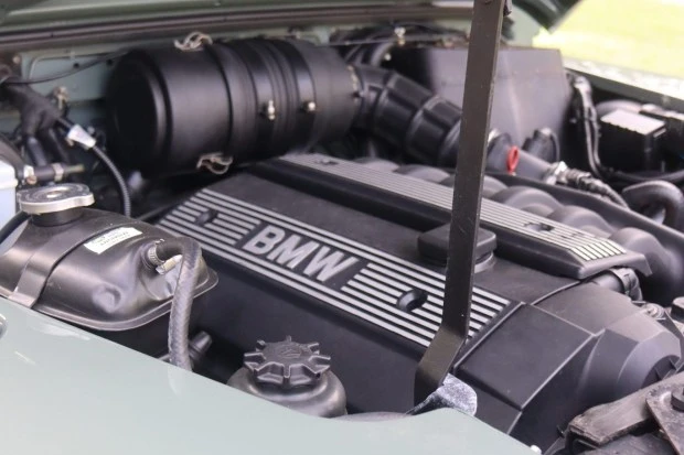 1997 Land Rover Defender 110 - Image 6 of 7