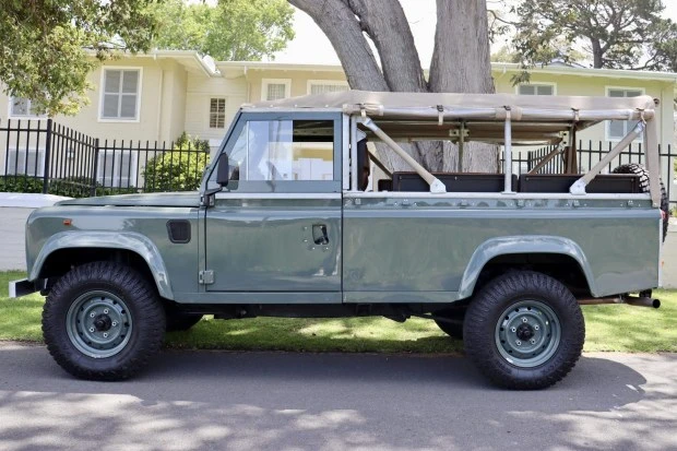 1997 Land Rover Defender 110 - Image 3 of 7