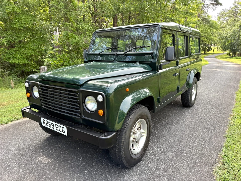 1997 Land Rover Defender 110 - Image 4 of 31
