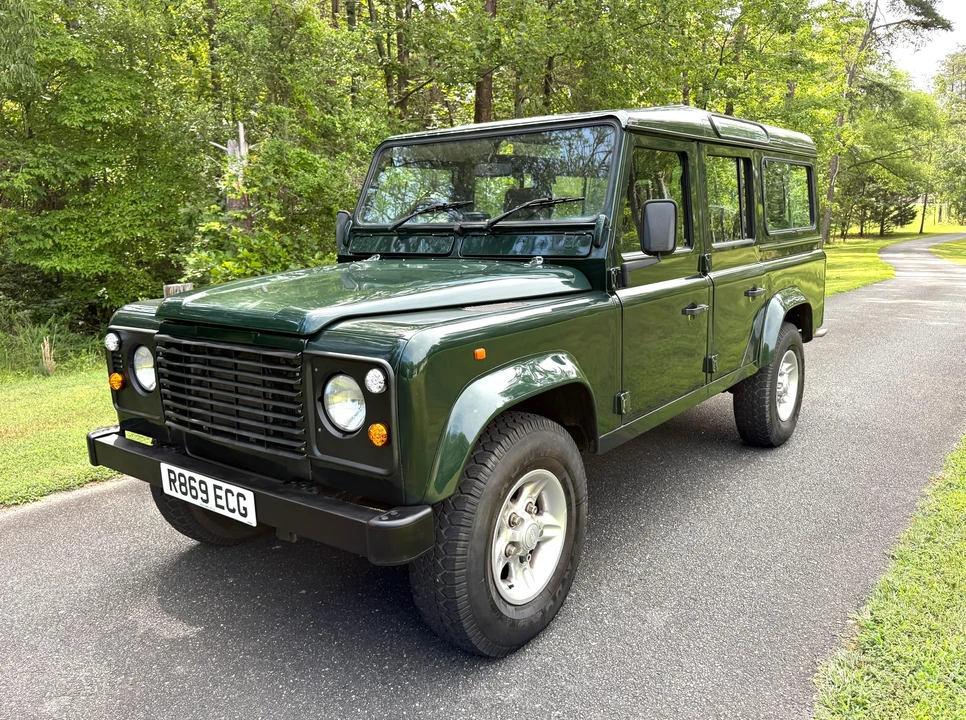 1997 Land Rover Defender 110 - Image 11 of 31