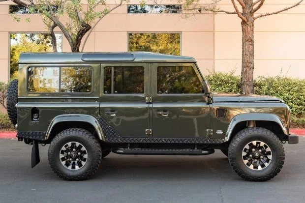 1997 Land Rover Defender 110 - Image 3 of 8