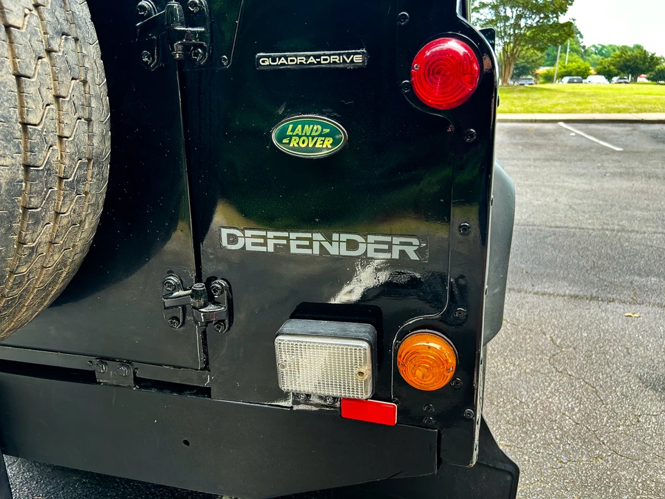 1997 Land Rover Defender 110 - Image 27 of 31