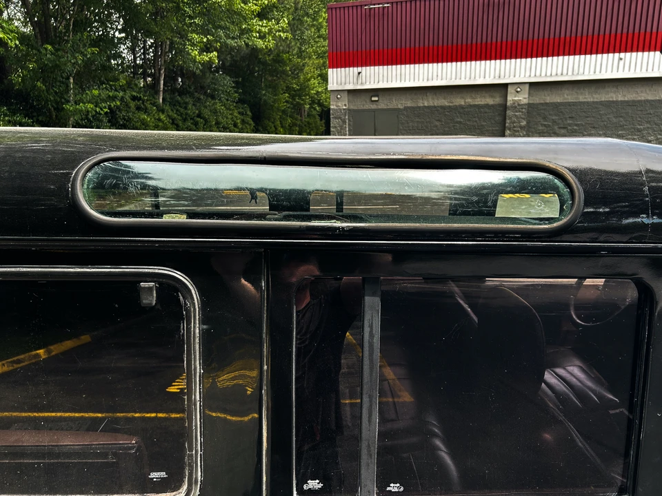 1997 Land Rover Defender 110 - Image 10 of 31