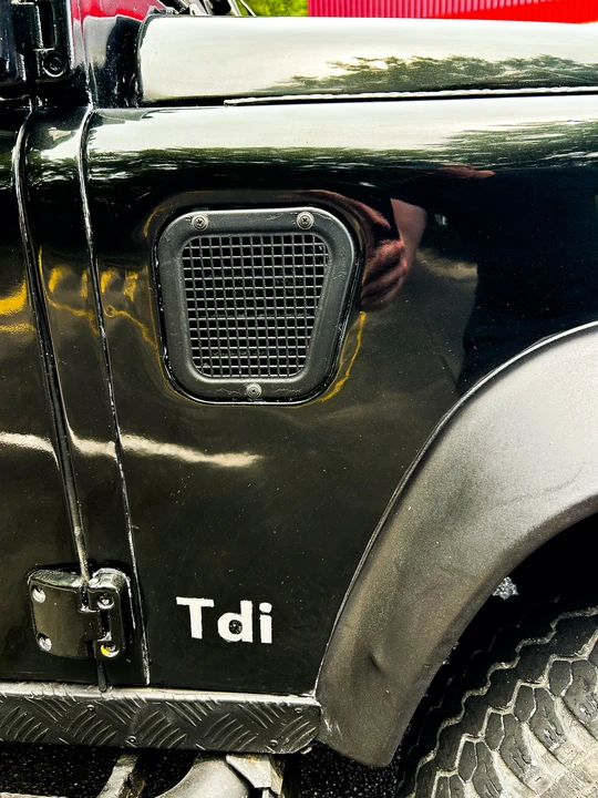 1997 Land Rover Defender 110 - Image 15 of 31