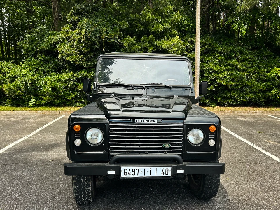 1997 Land Rover Defender 110 - Image 3 of 31