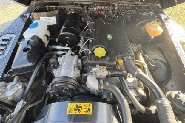 1997 Land Rover Defender 110 - Image 6 of 8