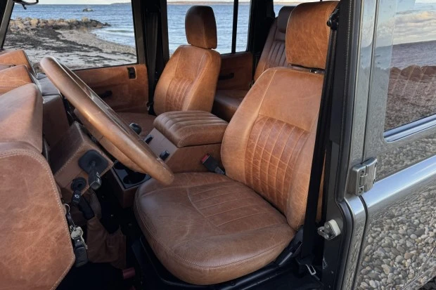 1997 Land Rover Defender 110 - Image 4 of 7