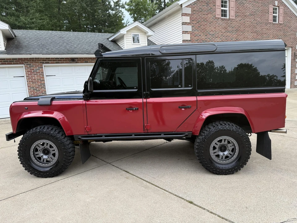 1997 Land Rover Defender 110 - Image 11 of 31
