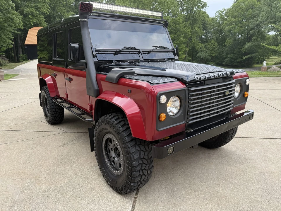1997 Land Rover Defender 110 - Image 7 of 31