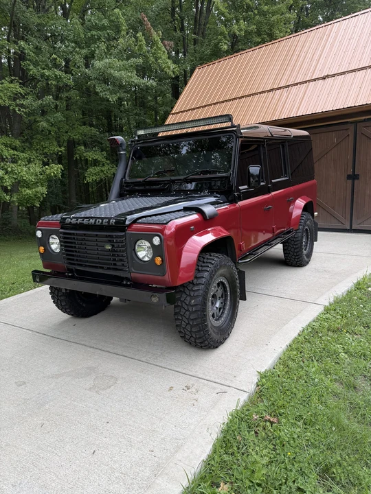1997 Land Rover Defender 110 - Image 3 of 31