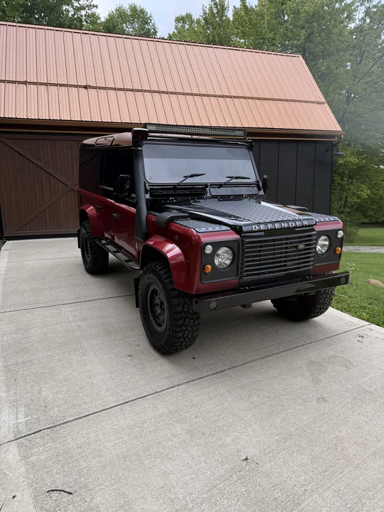 1997 Land Rover Defender 110 - Image 6 of 31