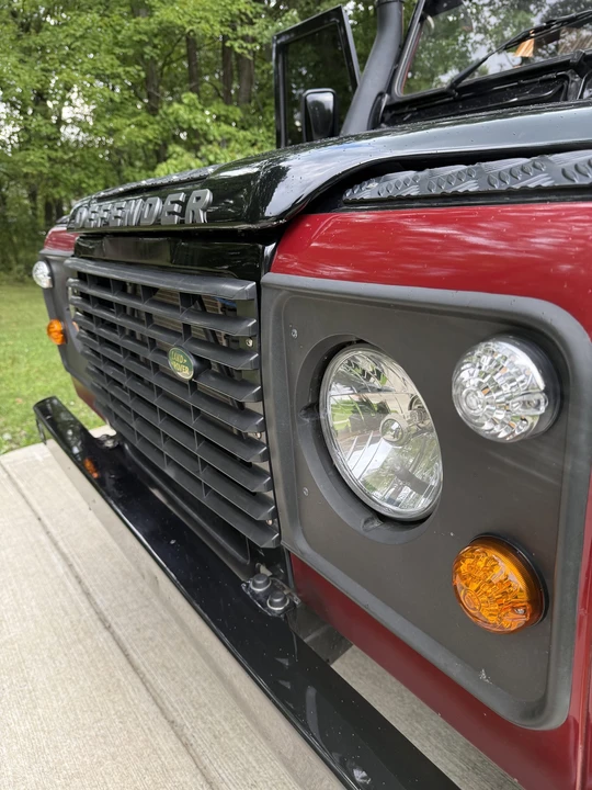 1997 Land Rover Defender 110 - Image 13 of 31