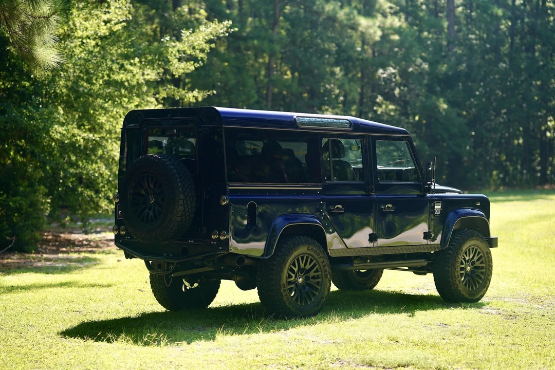 1997 Land Rover Defender 110 - Image 14 of 21