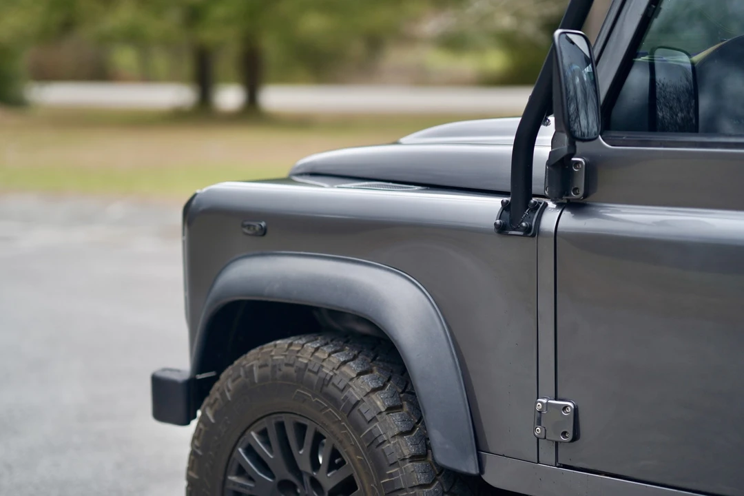 1997 Land Rover Defender 110 - Image 23 of 31