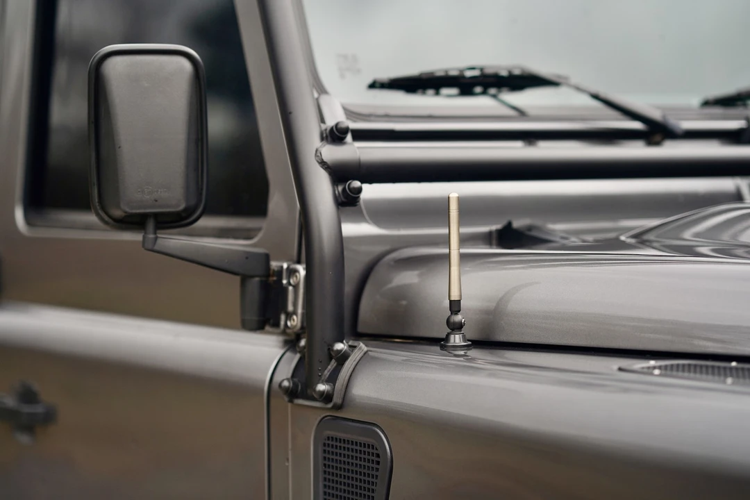 1997 Land Rover Defender 110 - Image 17 of 21