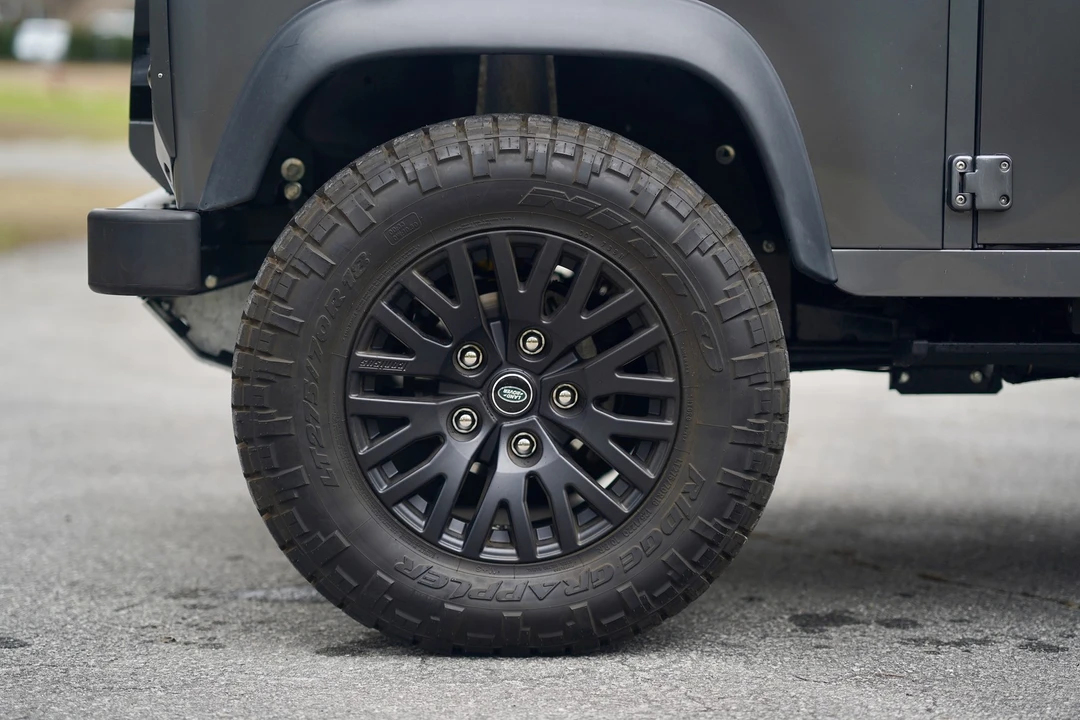 1997 Land Rover Defender 110 - Image 24 of 31