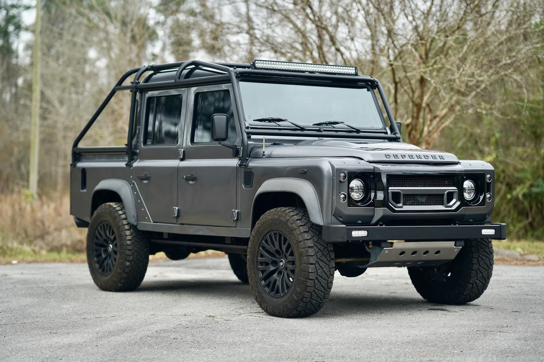 1997 Land Rover Defender 110 - Image 3 of 21