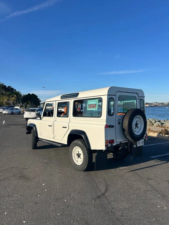 1997 Land Rover Defender 110 - Image 3 of 15