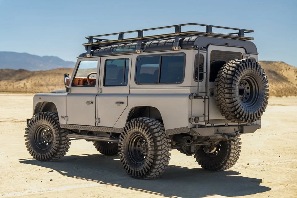 1997 Land Rover Defender 110 - Image 5 of 20