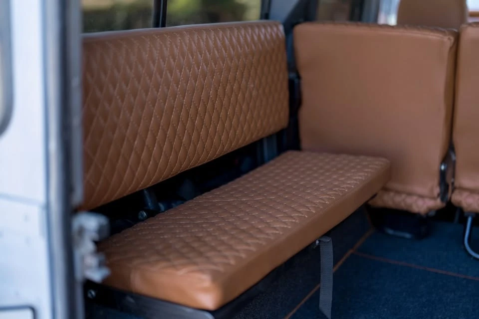 1997 Land Rover Defender 110 - Image 17 of 20