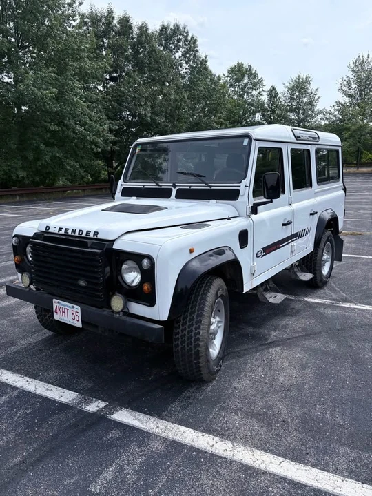 1997 Land Rover Defender 110 - Image 2 of 13