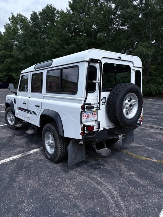 1997 Land Rover Defender 110 - Image 3 of 13