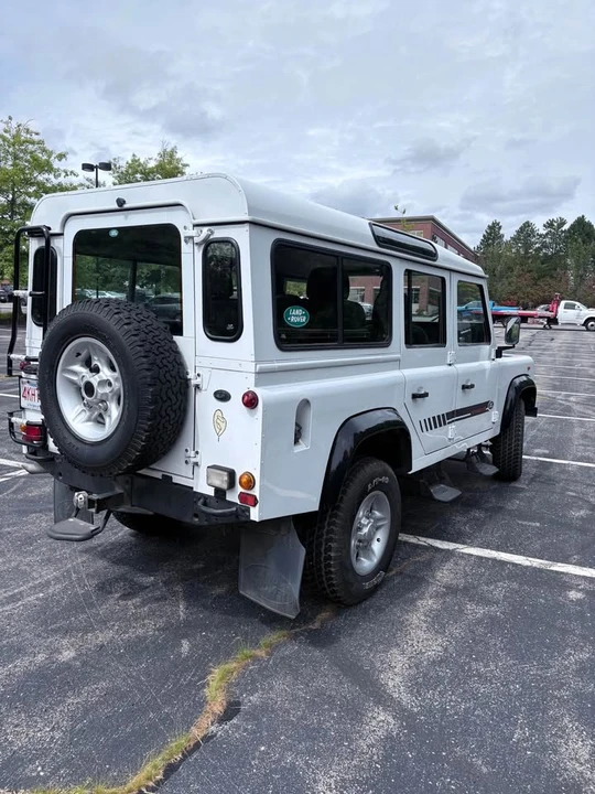 1997 Land Rover Defender 110 - Image 4 of 13
